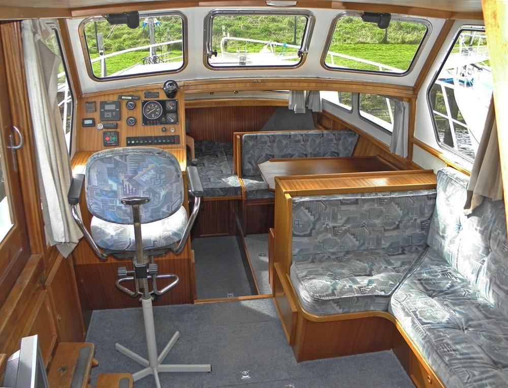 Steuerhaus, Innenausstattung